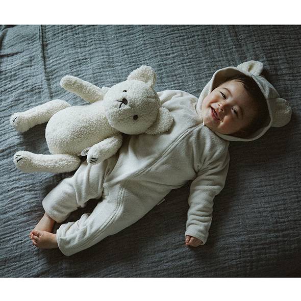 赤ちゃんファースト「マールマール オールインワンナイトウェア&ぬいぐるみリュックセット/ベアミルク」の画像