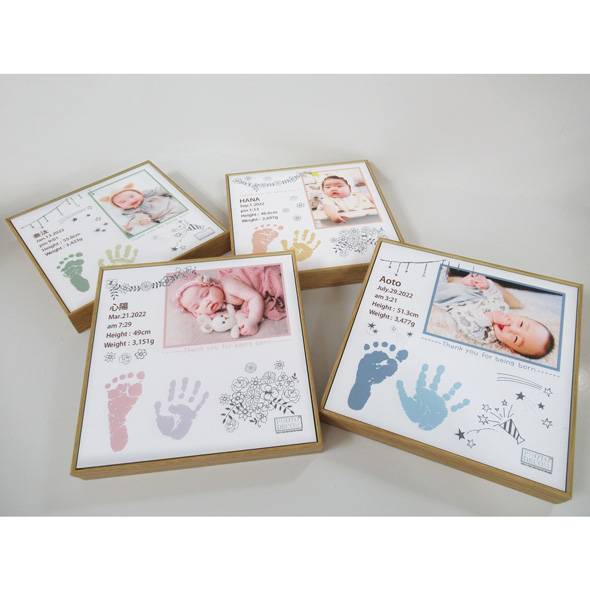 赤ちゃんファースト「フォトデコム 手形足形キャンバスフレームお仕立券」の画像